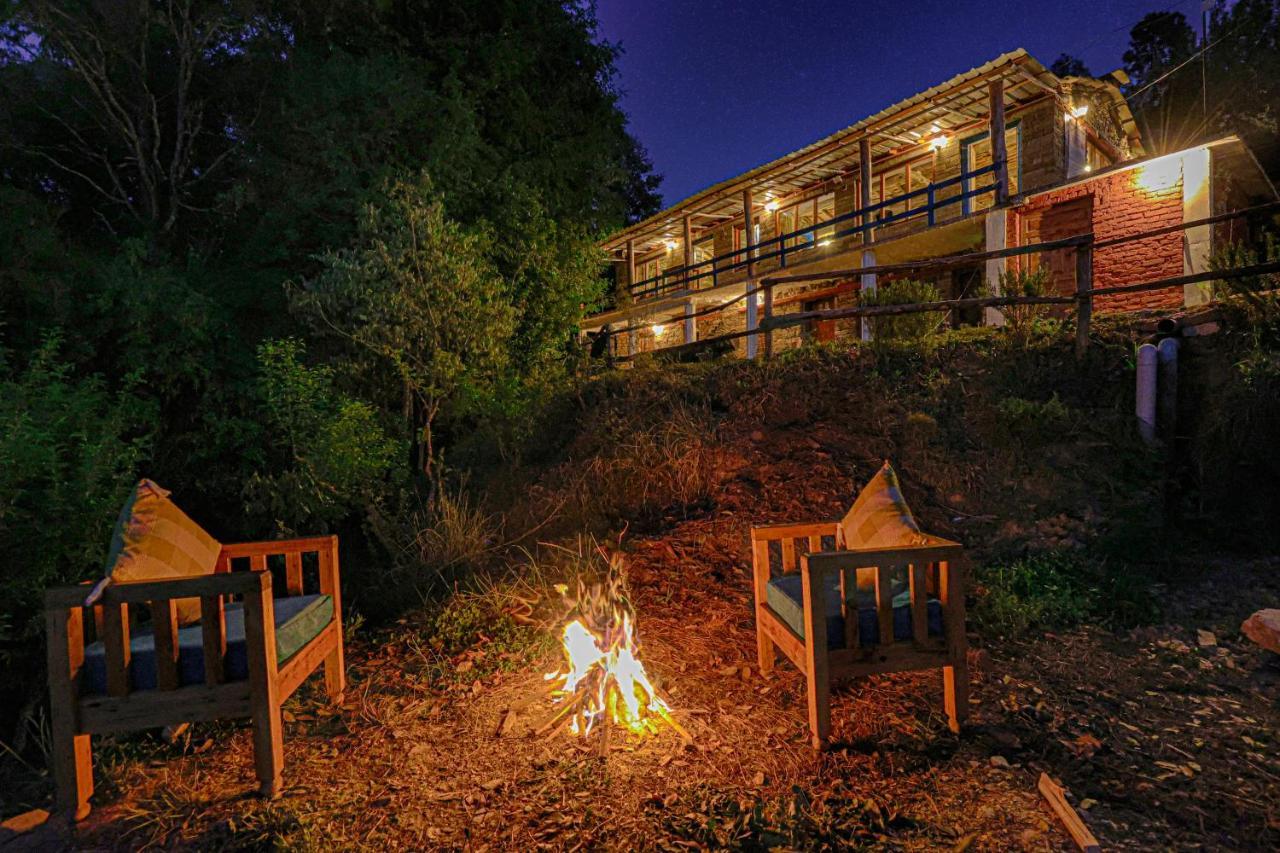 Saffronstays El Sueno, Mukteshwar -Villa Serving Pahadi Meals 외부 사진
