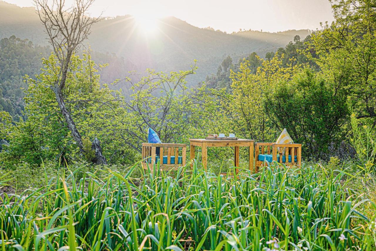 Saffronstays El Sueno, Mukteshwar -Villa Serving Pahadi Meals 외부 사진